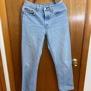 Levi’s Light Wash High Waist Button Fly Straight Leg Jean, W27 L30